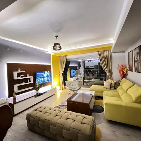 Capitоl & 5* سكوبجي