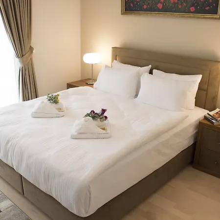 Capitоl & 5* سكوبجي